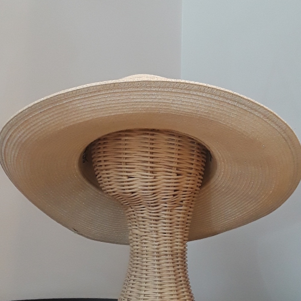 Sun hat - Picture 3 of 5